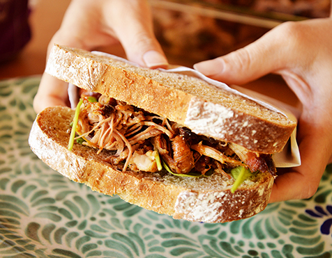 Bondiola braseada con cerveza negra