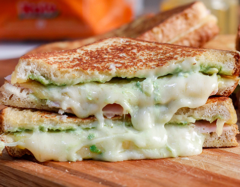 Sándwich Deluxe de Jamón y Queso