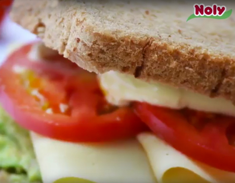 Sandwich de palta y atún