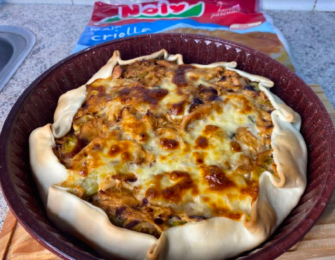 Tarta de Pollo, Cebolla Caramelizada y Barbacoa