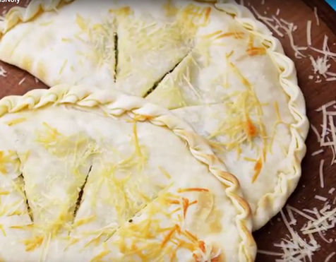 Un Calzone De Espinaca especial